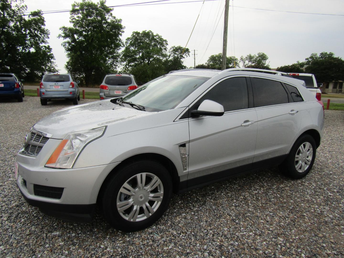 2011 Silver /Gray Cadillac SRX Luxury Collection (3GYFNAEY6BS) with an 3.0L V6 DOHC 24V engine, Automatic transmission, located at 15016 S Hwy 231, Midland City, AL, 36350, (334) 983-3001, 31.306210, -85.495277 - Photo#2
